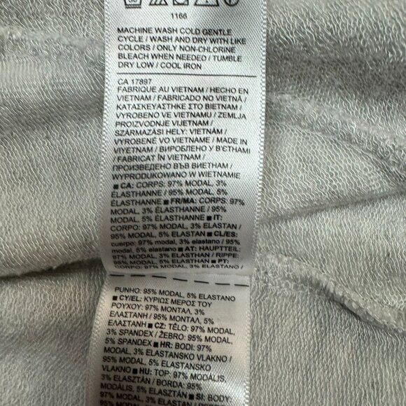 Athleta Pranayama Wrap Cardigan Light Gray Thumbholes Size L - EUC - Picture 6 of 7